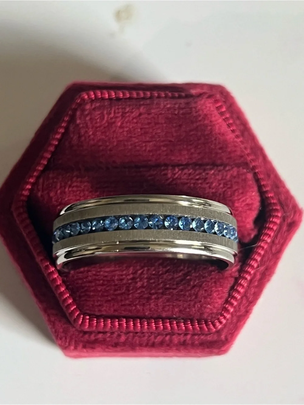 Luxury Collection Titanium Steel Polished Design CZ Inlay 8mm Band Size 14 NWT